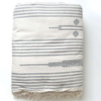 ARROW FLEECE LINED THROW